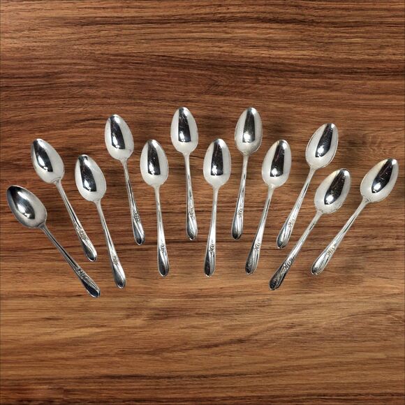 Vintage H&T MFG Co Meadow Flower 1940 Silver‑Plated Teaspoons Set of 12 Antique - Picture 1 of 6